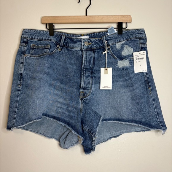 Good American Bombshell Shorts‎ Size 18 Blue Denim Fray Hem High Rise Distressed